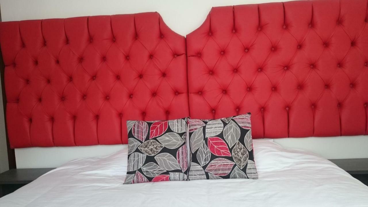 Suites+Arte Quito Buitenkant foto
